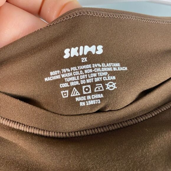 Skims Fits Everybody T-Shirt Bodysuit 2x Cocoa - Picture 5 of 8